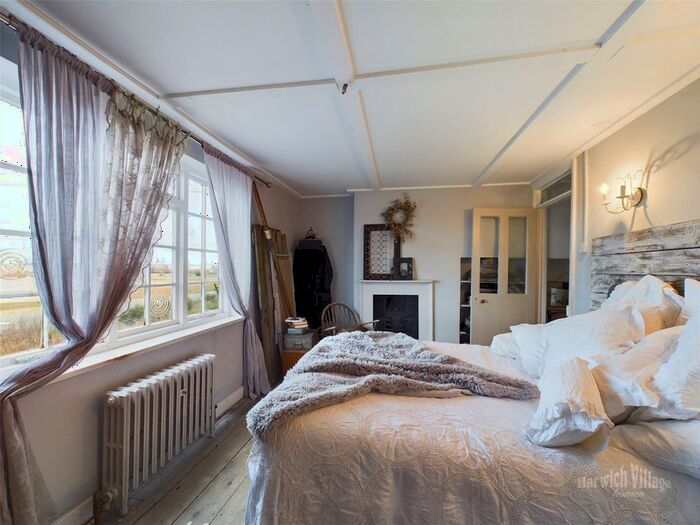 3 Bedroom Terraced House For Sale In Station Lane, Dovercourt, Harwich, CO12