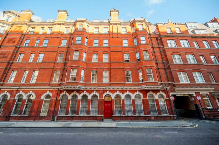 2 Bedroom Flat To Rent In Berners Street, Fitzrovia, London, W1T