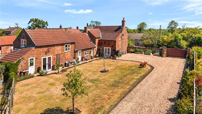 4 Bedroom Detached House For Sale In North End, Goxhill, DN19