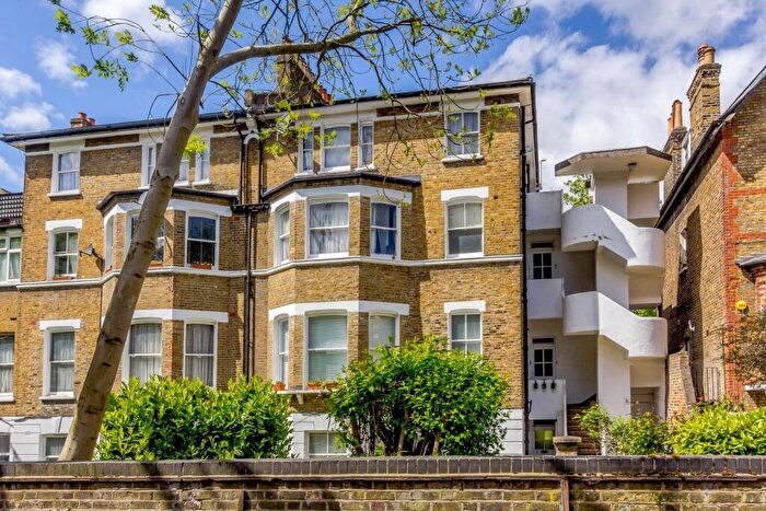 Apartment To Rent In Wickham Road, Brockley, London, SE4