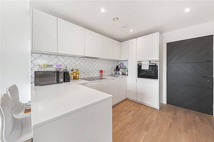 1 Bedroom Flat To Rent In Edwin House, Southall, UB1