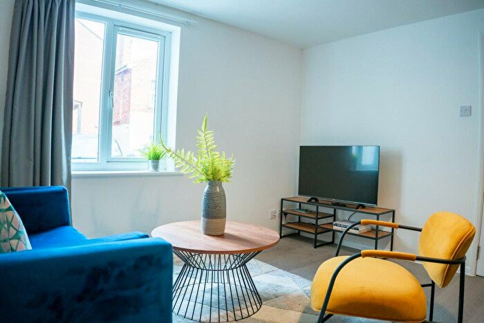 7 Bedroom House To Rent In Gascoyne Street, M14