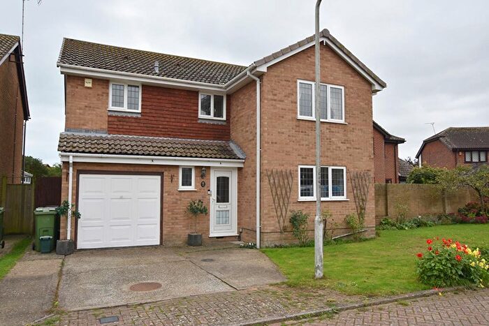 4 Bedroom Detached House For Sale In Gloucester Mews, New Romney, TN28