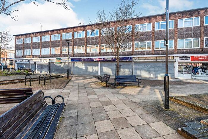 2 Bedroom Flat To Rent In Market Parade, Havant, Hampshire, PO9