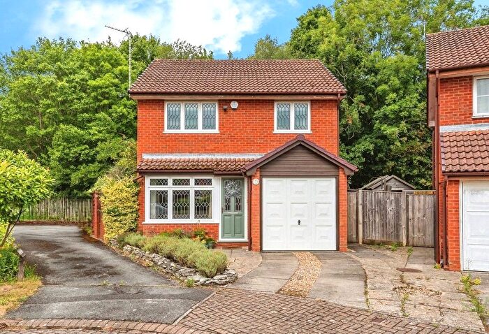 3 Bedroom Detached House For Sale In Chaffinch Close, West Totton, Southampton, Hampshire, SO40