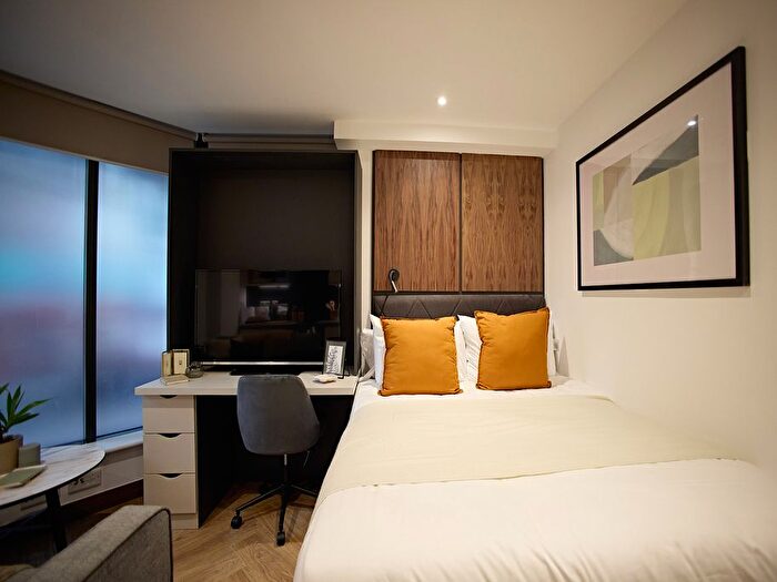 Studio To Rent In Wade Lane Wade Lane, Leeds, LS2