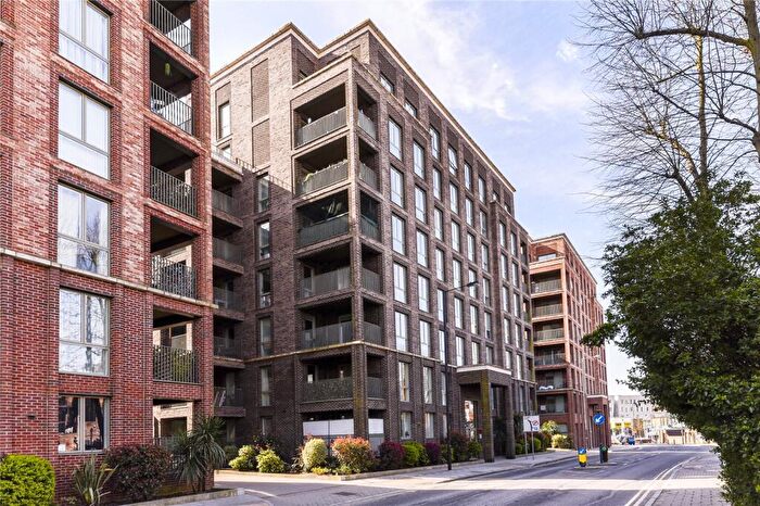 2 Bedroom Flat For Sale In Bellow House, Harrow On The Hill, HA1