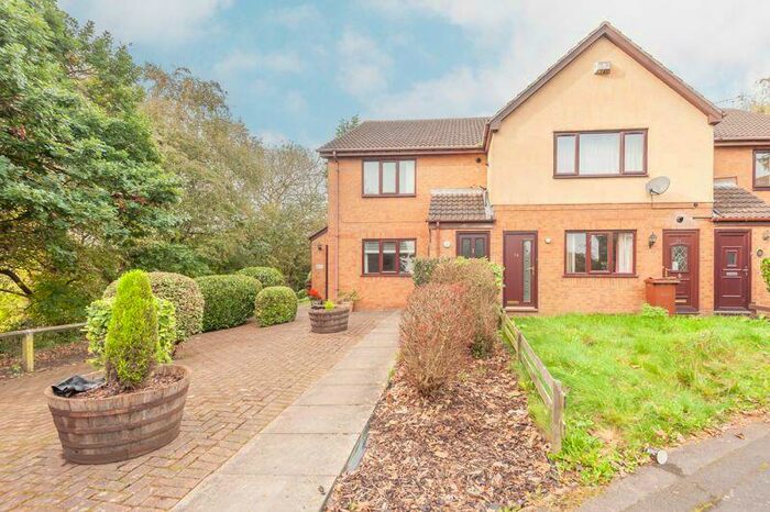 2 Bedroom Flat To Rent In Farm Hill Road, Morley, LS27