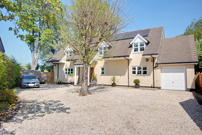 5 Bedroom Detached House For Sale In Canada Drive, Cherry Burton, Beverley, HU17