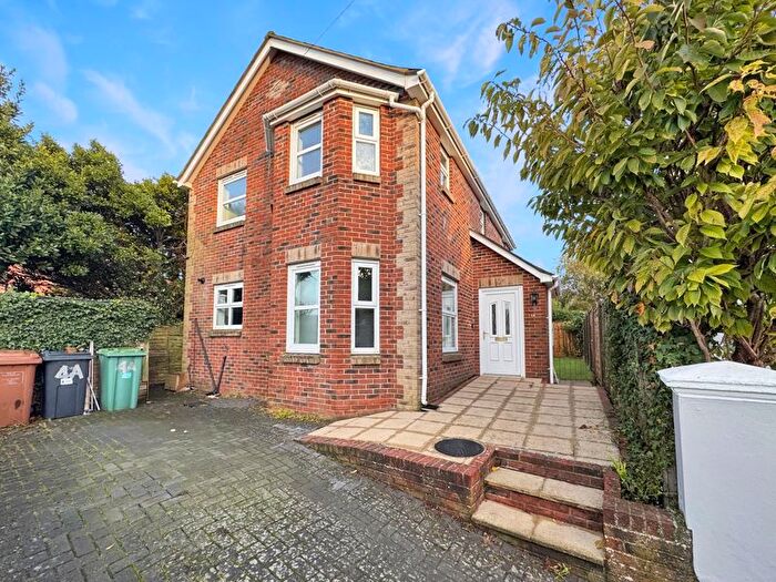 3 Bedroom Detached House To Rent In Spring Gardens, Shanklin, PO37