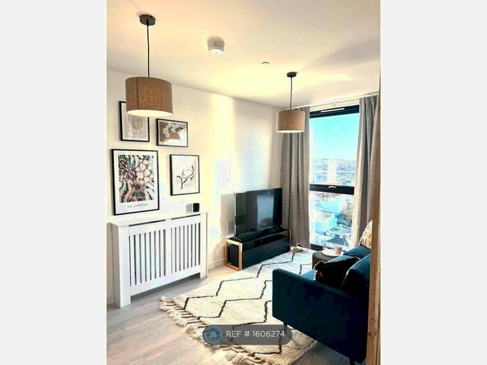 1 Bedroom Flat To Rent In Shearwater Drive, London, NW9