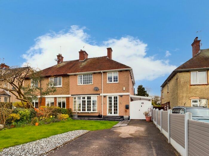 3 Bedroom Semi-Detached House For Sale In Station Road, Codnor Park, Ironville, Nottingham, NG16