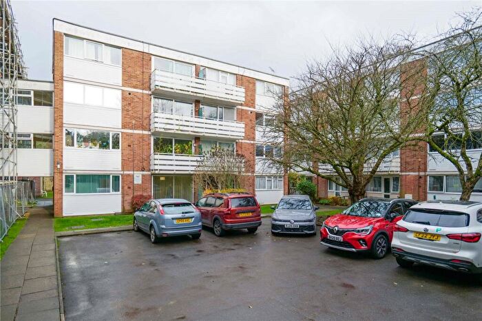2 Bedroom Apartment To Rent In Bath Road, Reading, Berkshire, RG1