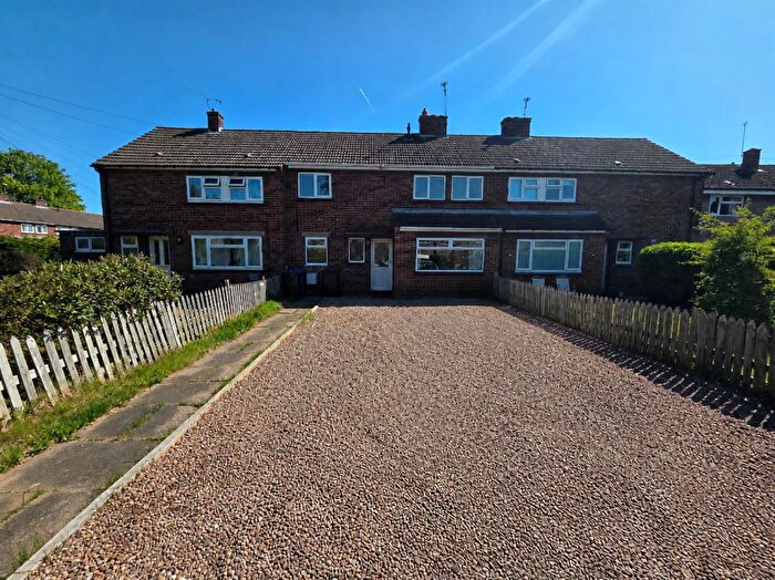 3 Bedroom Terraced House For Sale In Hickman Crescent, Morton, Gainsborough, DN21