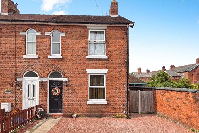 2 Bedroom Semi Detached House For Sale In Bradwall Road, Sandbach, CW11