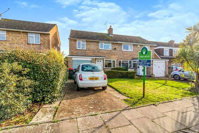 4 Bedroom Semi-Detached House To Rent In Brockenhurst Close, Canterbury, Kent, CT2