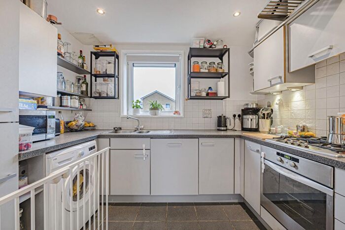 1 Bedroom Flat For Sale In Erebus Drive, West Thamesmead, SE28