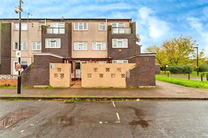 3 Bedroom Maisonette For Sale In , Damsonwood Road, Southall, UB2