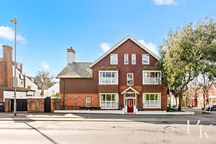 4 Bedroom Detached House For Sale In Chanctonbury Road, Hove, BN3