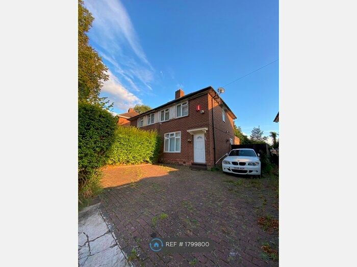3 Bedroom Semi-Detached House To Rent In Chipstead Road, Birmingham, B23