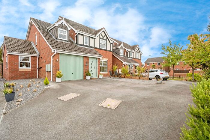 4 Bedroom Detached House For Sale In Shirewood Close, Rotherham, S63