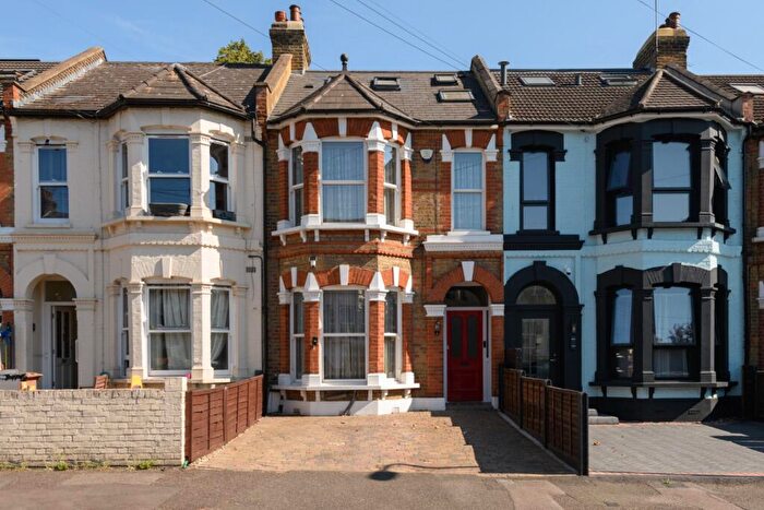 5 Bedroom Terraced House For Sale In Clarendon Road, Leytonstone, London, E11