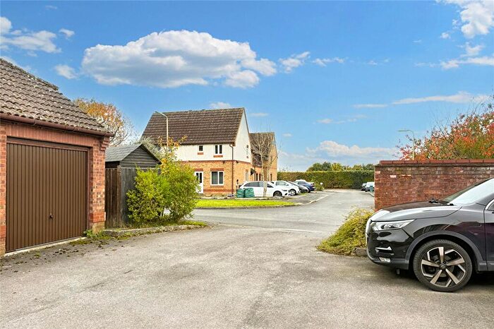 3 Bedroom End Of Terrace House For Sale In Bluehaven Walk, Hook, Hampshire, RG27