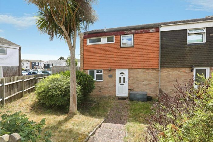 3 Bedroom End Of Terrace House For Sale In Saturn Close, Southampton, Hampshire, SO16