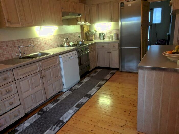 3 Bedroom Terraced House To Rent In Rosemary Avenue, Finchley, London, N3