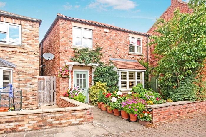 4 Bedroom Detached House For Sale In Green Bank Lane, Stamford Bridge, York, YO41
