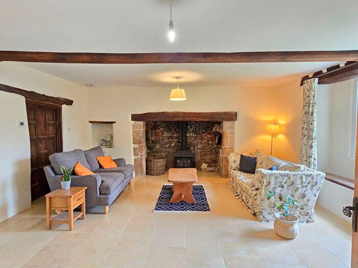 5 Bedroom Detached House For Sale In Holsworthy Road, Hatherleigh, Okehampton, EX20