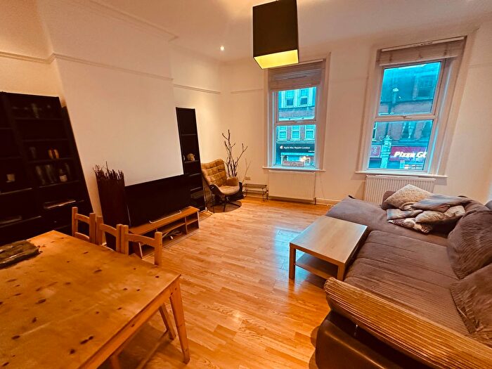 3 Bedroom Maisonette To Rent In Tottenham Lane, London, N8