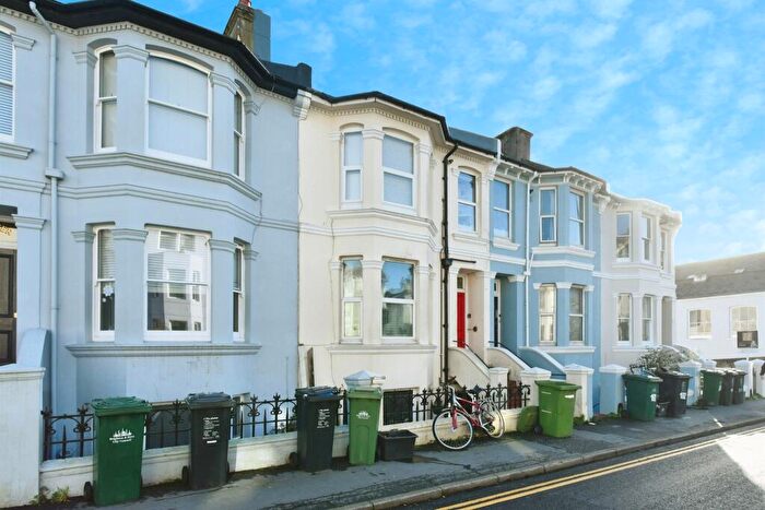 1 Bedroom Flat For Sale In Queens Park Road, Brighton, BN2