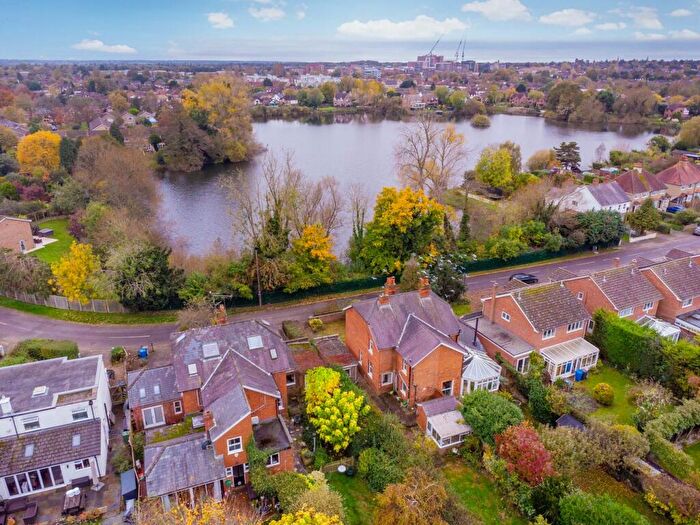 2 Bedroom Semi-Detached House For Sale In Summerleaze Road, Maidenhead, SL6