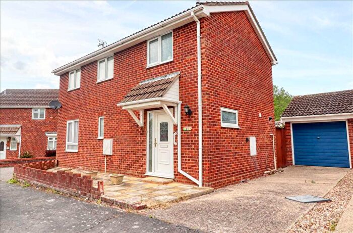3 Bedroom Detached House For Sale In Reigate Avenue, Clacton On Sea, CO16