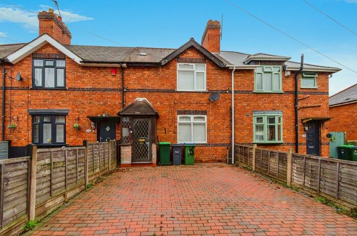3 Bedroom Terraced House For Sale In Vimy Road, Wednesbury, West Midlands, WS10