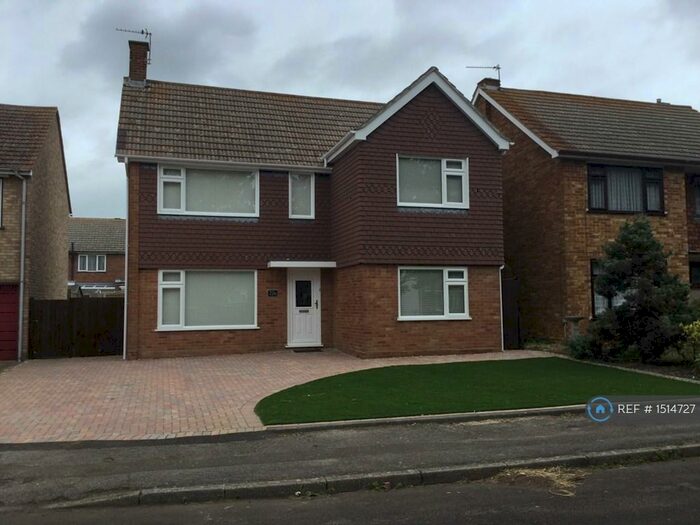 4 Bedroom Detached House To Rent In Queenborough Road, Sheerness, Isle Of Sheppey, ME12