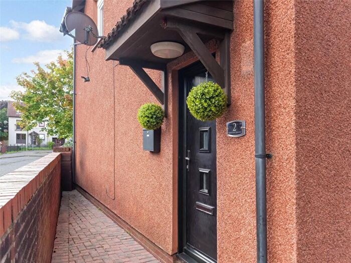 3 Bedroom End Of Terrace House For Sale In Ardmaleish Crescent, Glasgow, Glasgow City, G45