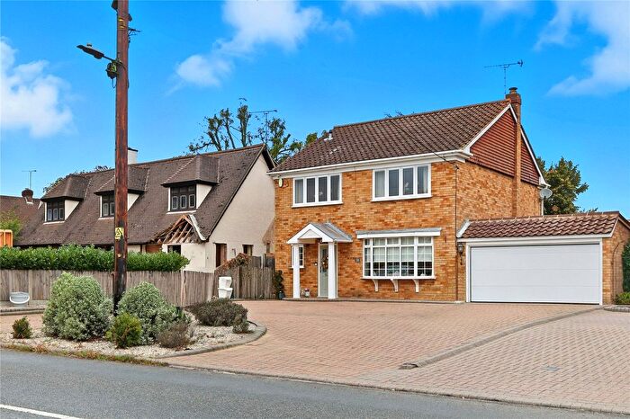4 Bedroom Country House For Sale In Heath Road, Ramsden Heath, Billericay, Essex, CM11