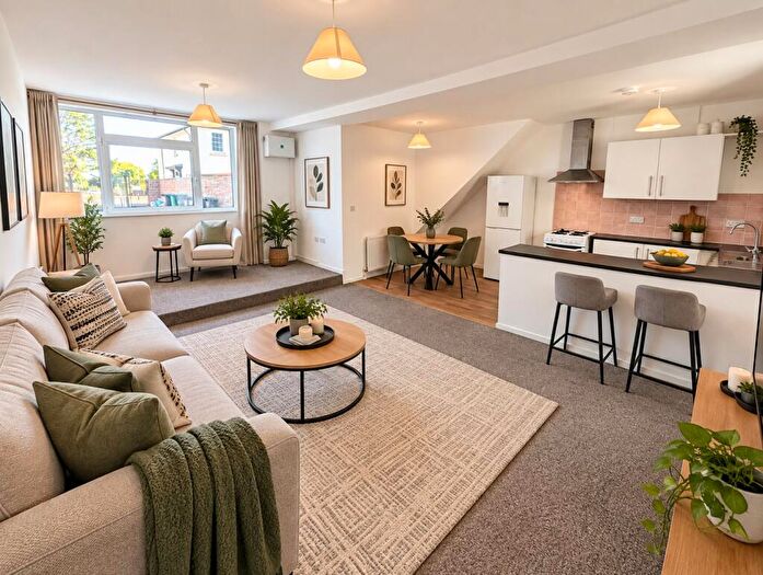 1 Bedroom Apartment To Rent In North Woodlands, , Malpas, NP20