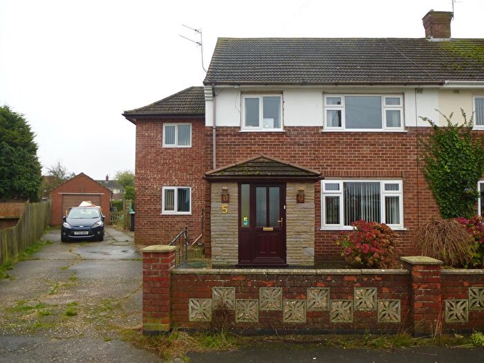 4 Bedroom Semi-Detached House To Rent In Lindum Square, Skegness, PE25