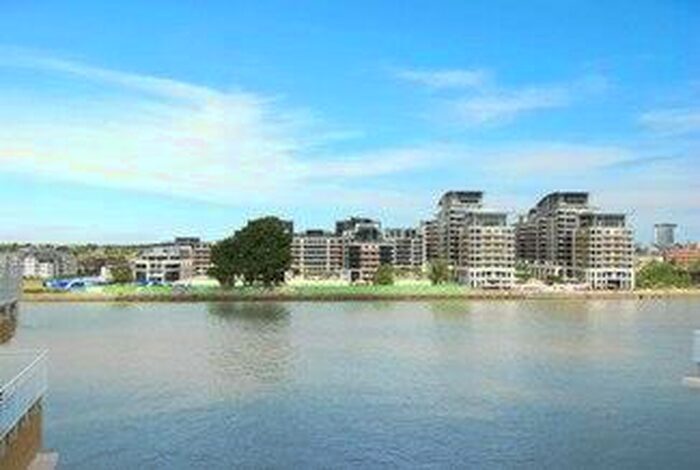 1 Bedroom Apartment To Rent In Oyster Wharf, Lombard Road, Battersea, SW11
