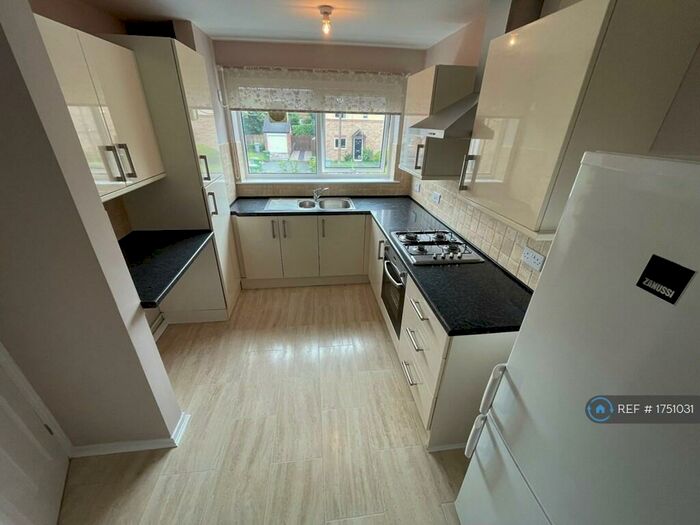 1 Bedroom Flat To Rent In Reeman Court, Wilmslow, SK9