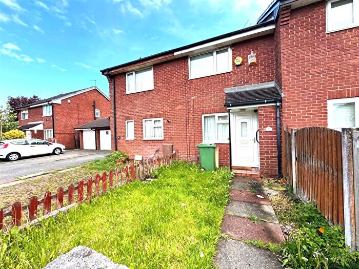2 Bedroom Town House For Sale In New Road, Liverpool, L13