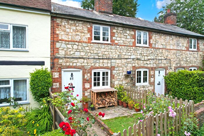 1 Bedroom Terraced House To Rent In Red Lion Lane, Farnham, Surrey, GU9