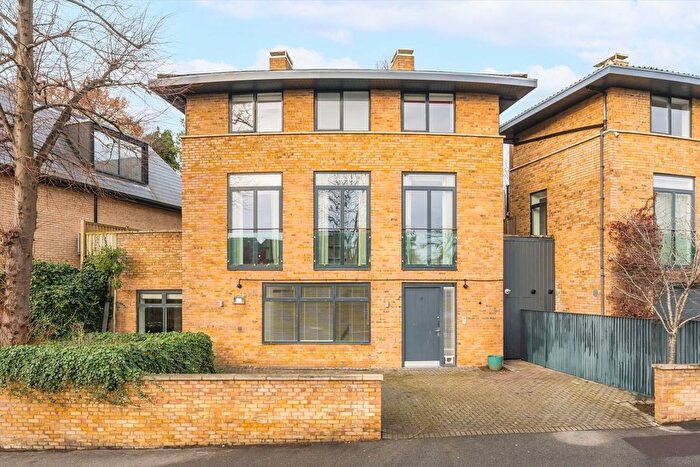 4 Bedroom Property To Rent In St. Mary's Road, Wimbledon Village, SW19