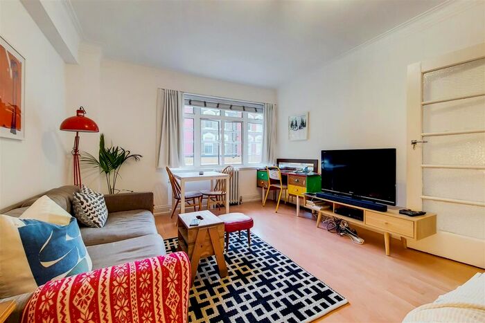 Studio To Rent In Redcliffe Close, Old Brompton Road, London, SW5