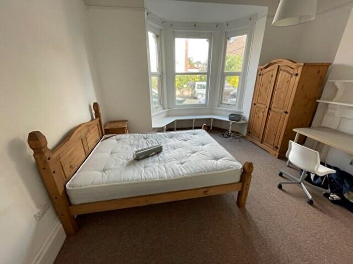 7 Bedroom Semi-Detached House To Rent In Powderham Crescent, Exeter, EX4