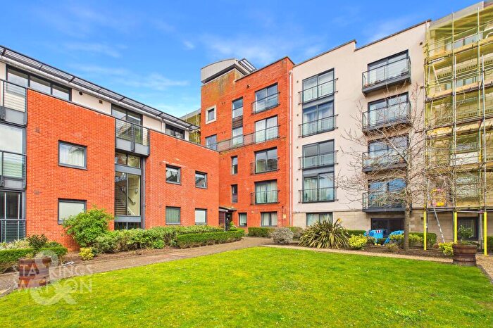 2 Bedroom Flat For Sale In Chapelfield Gardens, Coburg Street, Norwich, NR1