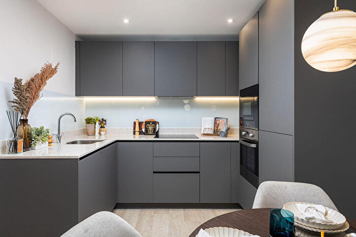 1 Bedroom Apartment For Sale In Liberty Court, Greenhithe, Kent, DA2